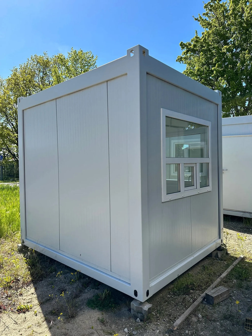 Bürocontainer 3,00 × 2,44 m – Sicherheits- / Kontrollstation