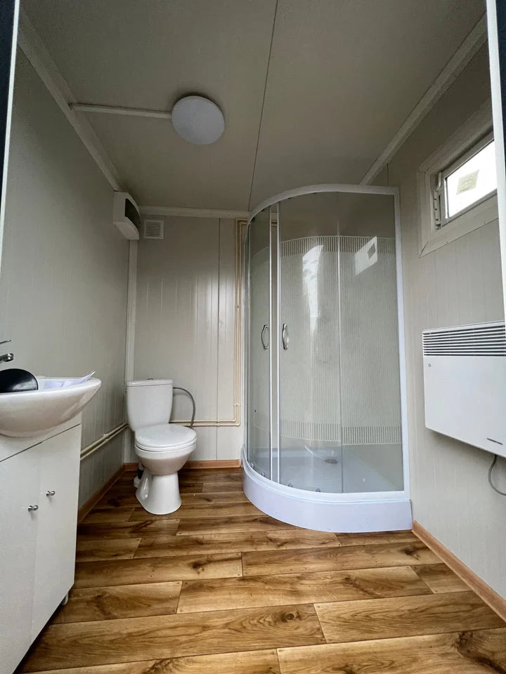 Sanitärbehälter 2,00 x 2,00 Toilette, Waschbecken mit Dusche
