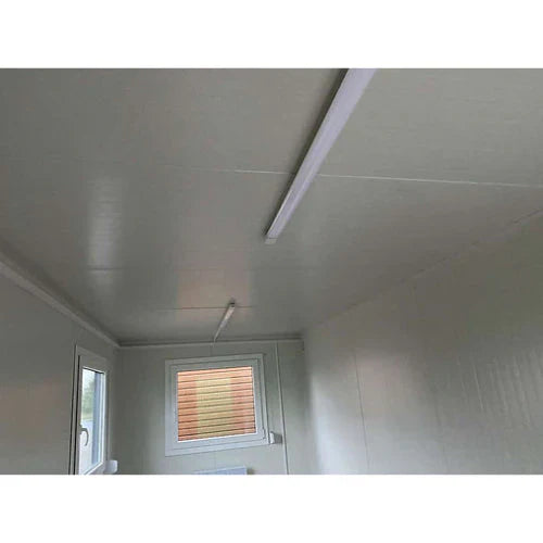 Bürocontainer mit Jalousien 6 x 2,4 m